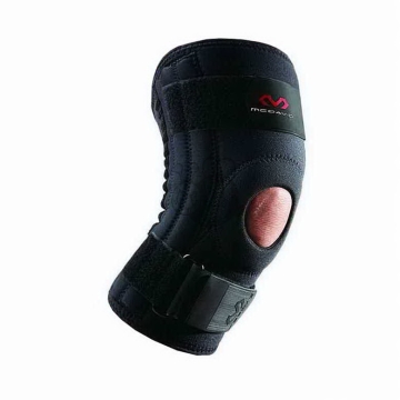 small-McDavid-Brace-421-Kniebrace-met-Baleinen-Black-1