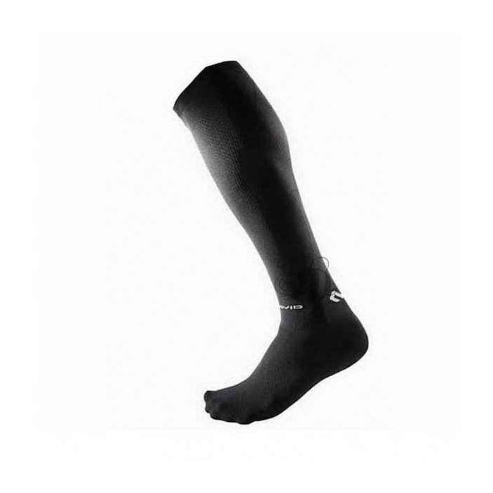 McDavid-8831-Elite-recovery-compressiesokken-Black-1
